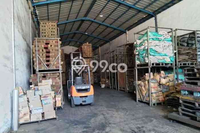 Lokasi Strategis! Dijual Gudang Bisnis di Driyorejo, Gresik Kondisi Bagus Lokasi Strategis! Dijual Gudang Bisnis di Driyorejo, Gresik Kondisi Bagus