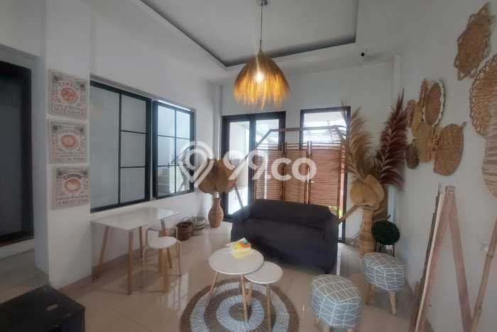 Dijual Rumah Kost Aktif Guest House di Sayap Setraduta Dijual Rumah Kost Aktif Guest House di Sayap Setraduta