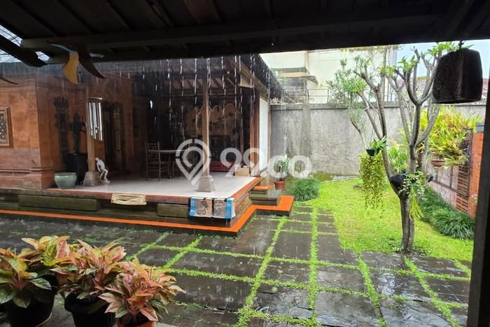 Ready to Use! Luxury House LT 678m2 Desain Elegan di Sayap Dago Ready to Use! Luxury House LT 678m2 Desain Elegan di Sayap Dago