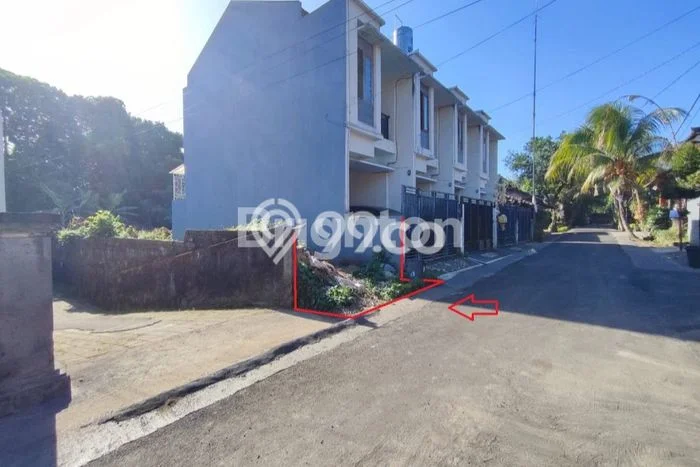 POTENSIAL! Tanah Kawasan Kediri, Luas 320m2m², Lokasi Strategis POTENSIAL! Tanah Kawasan Kediri, Luas 320m2m², Lokasi Strategis