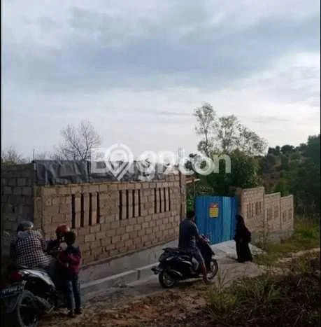 Untuk Dijual Tanah di Balikpapan, Luas 300m2 - Untuk Dijual Tanah di Balikpapan, Luas 300m2 -