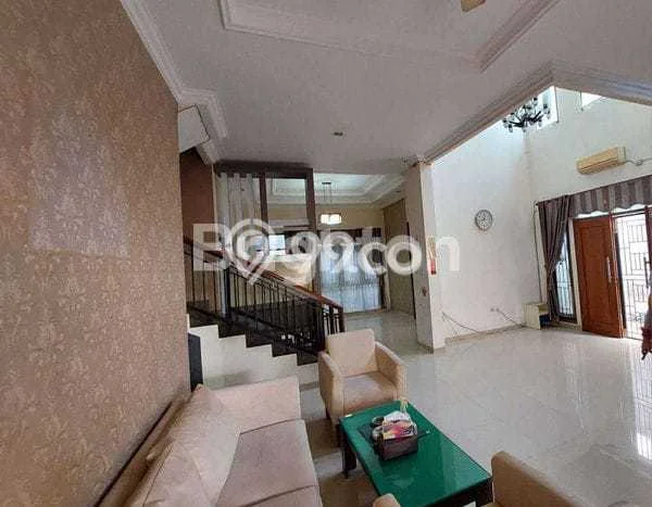 Siap Huni Rumah Mewah 5 Kamar di Samarinda Kota Dekat ke Mana Pun Siap Huni Rumah Mewah 5 Kamar di Samarinda Kota Dekat ke Mana Pun