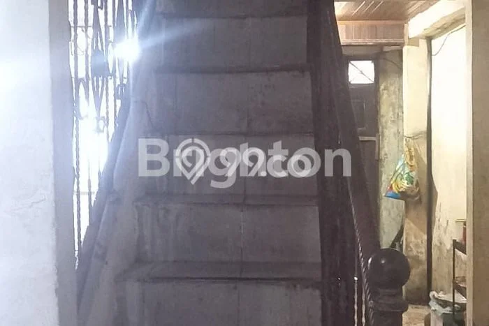 Rumah Strategis Minimalis Lb 100m2 di Balikpapan Selatan, Balikpapan Rumah Strategis Minimalis Lb 100m2 di Balikpapan Selatan, Balikpapan