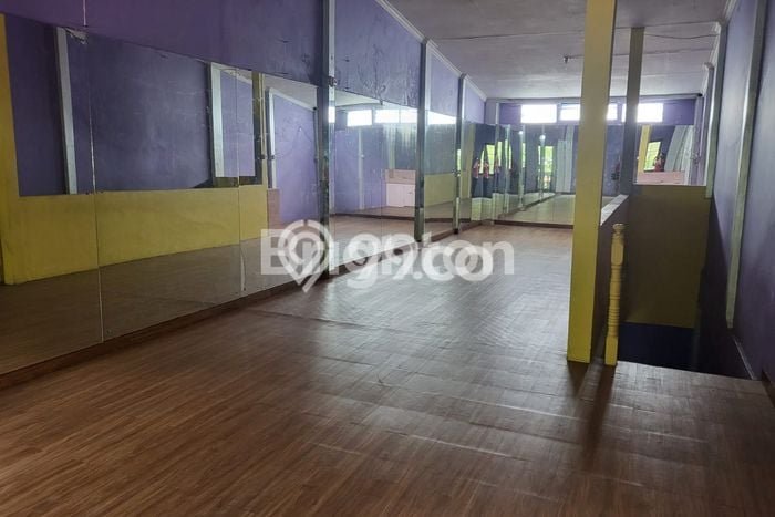 Unit Ruko Dijual di Balikpapan LT 65m2 & LB 150m2 Unit Ruko Dijual di Balikpapan LT 65m2 & LB 150m2