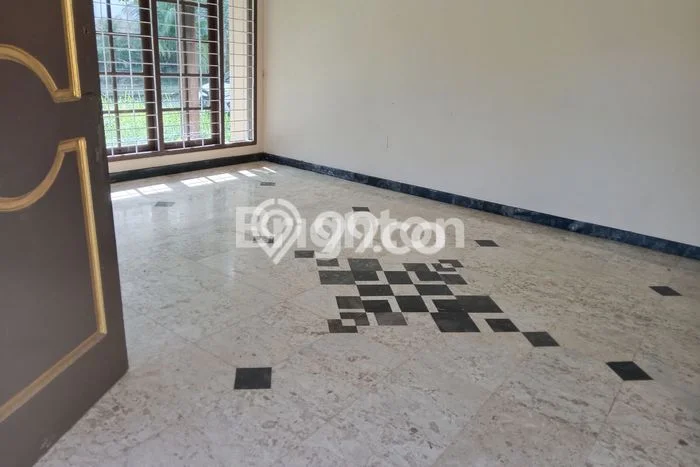 Siap Huni Hunian Elit 4 Kamar di Balikpapan Selatan Dekat ke Mana Saja Siap Huni Hunian Elit 4 Kamar di Balikpapan Selatan Dekat ke Mana Saja