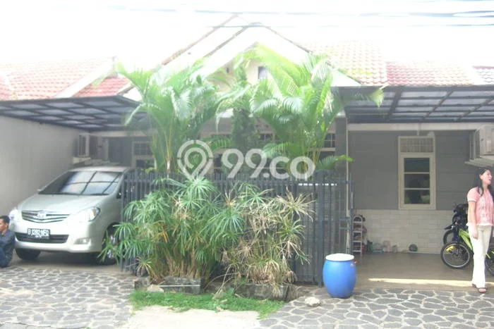 Rumah Modern 4 KT di BSD Nusaloka Tangerang Semi Furnished Rumah Modern 4 KT di BSD Nusaloka Tangerang Semi Furnished