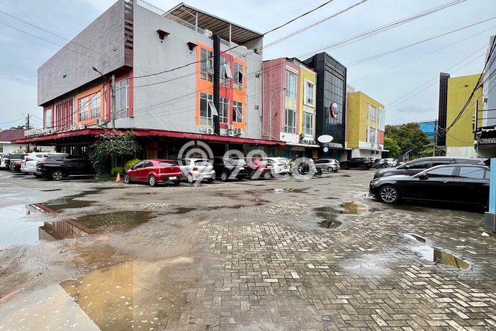 Unit Ruko disewakan di Ilir Timur II Palembang dengan LT 60m2 / LB 180m2 Unit Ruko disewakan di Ilir Timur II Palembang dengan LT 60m2 / LB 180m2