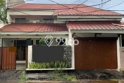 Rumah Elit Modern Tanpa Renovasi di Simprug Jakarta Selatan Rumah Elit Modern Tanpa Renovasi di Simprug Jakarta Selatan