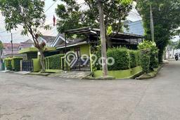 Jual Rumah Eksklusif 5 KT di Sektor 3A - Bintaro, Tangerang Selatan Jual Rumah Eksklusif 5 KT di Sektor 3A - Bintaro, Tangerang Selatan