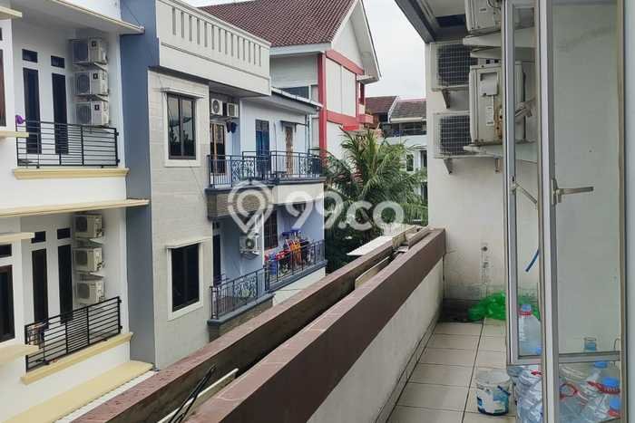 Kost Dijual di Tanjung Duren dengan 47 KT dan Luas 560m2 Kost Dijual di Tanjung Duren dengan 47 KT dan Luas 560m2
