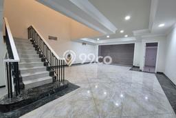 For Sale! Luxury House LT 300m2 Desain Elegan di Puri Indah For Sale! Luxury House LT 300m2 Desain Elegan di Puri Indah