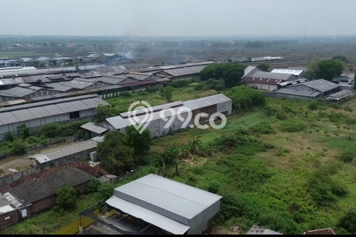 Gudang Dijual Lokasi Emas di Kedamean Luas 1400m2 Gudang Dijual Lokasi Emas di Kedamean Luas 1400m2