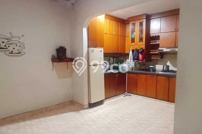 Sewa Rumah Murah di Taman Palem Jakarta Barat Punya 2 KT Sewa Rumah Murah di Taman Palem Jakarta Barat Punya 2 KT
