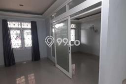 Rumah sewa siap pakai 3 Kamar Tidur di Taman Palem, Jakarta Barat Rumah sewa siap pakai 3 Kamar Tidur di Taman Palem, Jakarta Barat