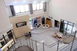 Dijual Rumah Premium dengan Fasilitas Sekitar Komplit di Mulyorejo, Surabaya Dijual Rumah Premium dengan Fasilitas Sekitar Komplit di Mulyorejo, Surabaya