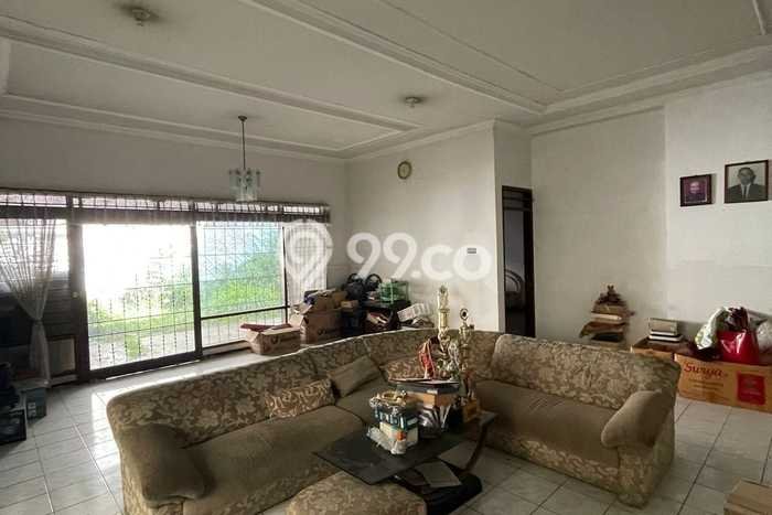Rumah Eksklusif Siap Huni LT 310m2 di Mulyorejo, Surabaya Rumah Eksklusif Siap Huni LT 310m2 di Mulyorejo, Surabaya