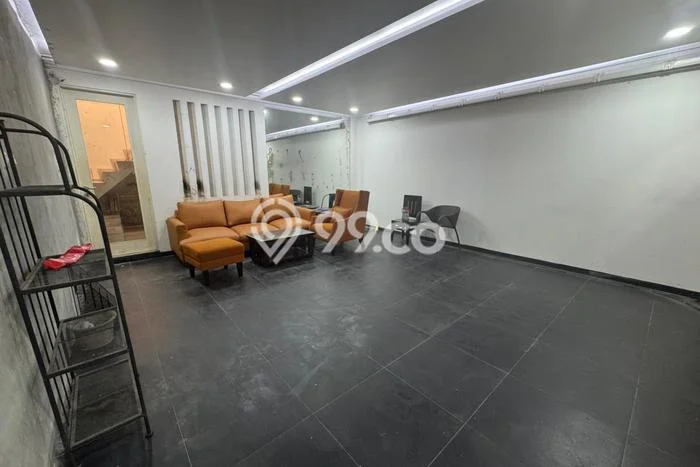 Tersedia Rumah Kost di BSD City, Tangerang 6 Kamar Tersedia Rumah Kost di BSD City, Tangerang 6 Kamar