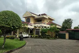 Siap Huni Rumah Mewah 8 Kamar di Medan Selayang Dekat ke Mana Pun Siap Huni Rumah Mewah 8 Kamar di Medan Selayang Dekat ke Mana Pun