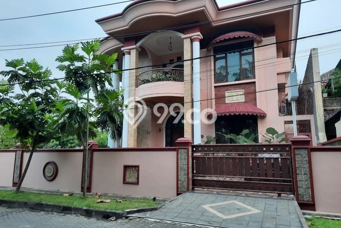Rumah Mewah Siap Huni LT 712m2 di Medan Selayang, Medan Rumah Mewah Siap Huni LT 712m2 di Medan Selayang, Medan