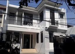 Dijual Rumah Luas Elegan Dengan View Eksklusif di Bendungan Hilir, Jakarta Pusat Dijual Rumah Luas Elegan Dengan View Eksklusif di Bendungan Hilir, Jakarta Pusat