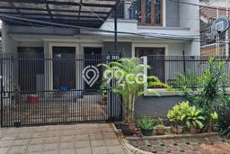 Rumah Elit LB 200m2 Siap Huni Desain Elegan di Pondok Indah, Jakarta Selatan Rumah Elit LB 200m2 Siap Huni Desain Elegan di Pondok Indah, Jakarta Selatan