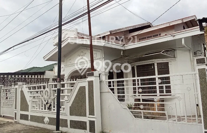 Dijual Rumah 3 Kamar Lokasi Ideal Nyaman dan Strategis di Medan Sunggal Dijual Rumah 3 Kamar Lokasi Ideal Nyaman dan Strategis di Medan Sunggal