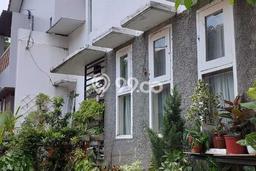 Dijual Hunian Rumah Nyaman 2 KT di Cirendeu, Jakarta Selatan Dijual Hunian Rumah Nyaman 2 KT di Cirendeu, Jakarta Selatan