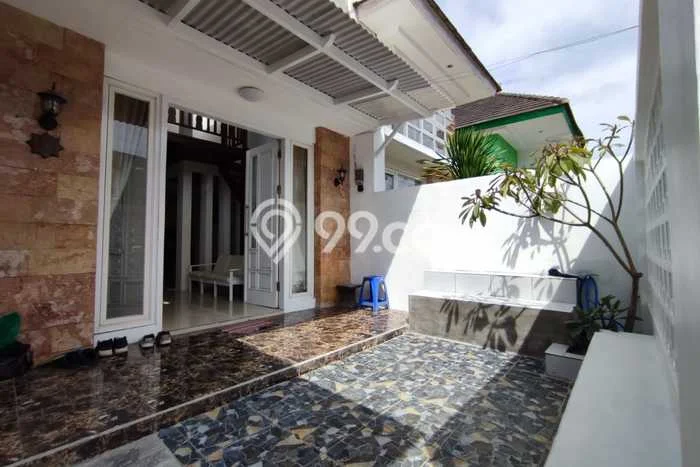 Kost Dijual di Batu Spesifikasi 3 KT & 1 KM Kost Dijual di Batu Spesifikasi 3 KT & 1 KM