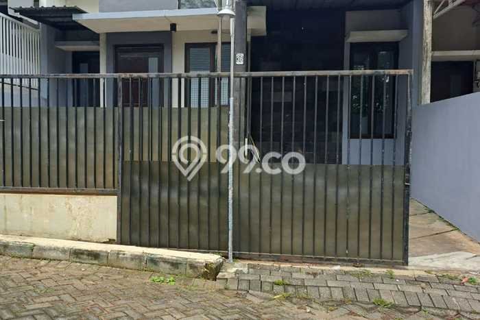 HUNIAN BERKELAS! Rumah Premium Merjosari, Malang, LT 72m2m² LB 82m2m² HUNIAN BERKELAS! Rumah Premium Merjosari, Malang, LT 72m2m² LB 82m2m²