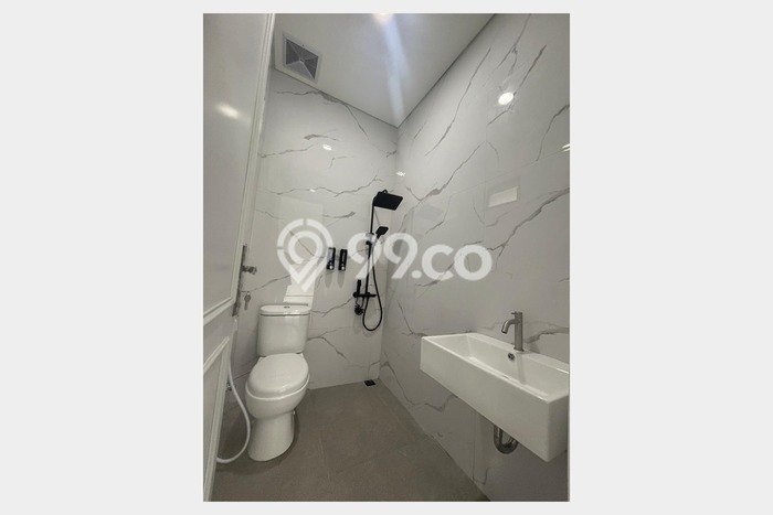Rumah Luxury Modern Siap Huni di Sektor 9-Bintaro Tangerang Selatan Rumah Luxury Modern Siap Huni di Sektor 9-Bintaro Tangerang Selatan