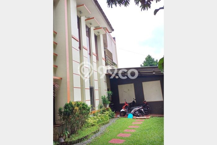 For Sale Rumah Mewah Exclusive di BSD, Tangerang Selatan For Sale Rumah Mewah Exclusive di BSD, Tangerang Selatan