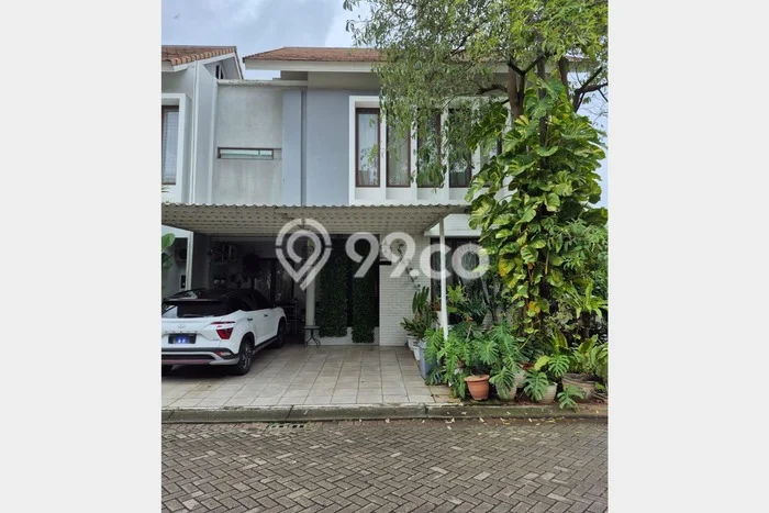 Rumah Elit LB 200m2 Siap Pakai Desain Elegan di Bintaro, Tangerang Selatan Rumah Elit LB 200m2 Siap Pakai Desain Elegan di Bintaro, Tangerang Selatan