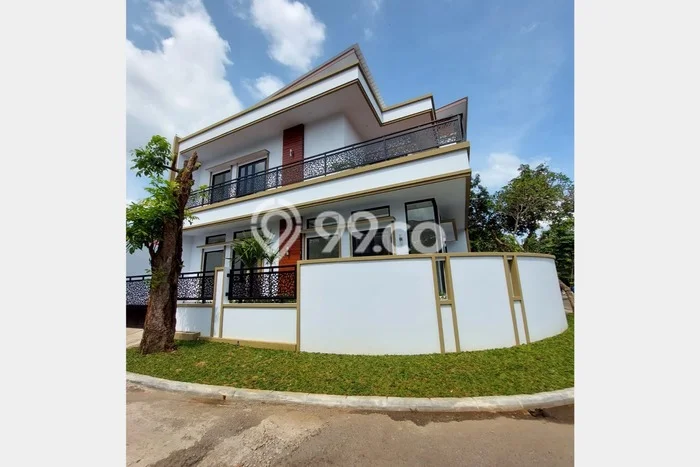 Hunian Elit LB 330m2 Siap Pakai Desain Elegan di BSD Kencana Loka, Tangerang Hunian Elit LB 330m2 Siap Pakai Desain Elegan di BSD Kencana Loka, Tangerang
