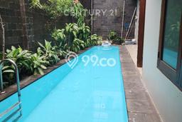 Disewakan Rumah Bagus di Kebayoran Baru Harga Rp 700 Juta/ Tahun Disewakan Rumah Bagus di Kebayoran Baru Harga Rp 700 Juta/ Tahun