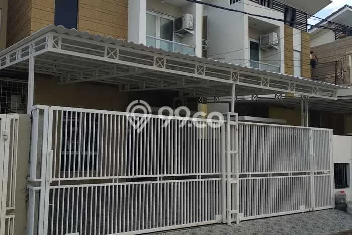 Rumah Minimalis 4 Kamar LT 160m2 di Duta Garden Rumah Minimalis 4 Kamar LT 160m2 di Duta Garden