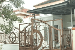 Rumah kawasan , Dekat Pusat Kota, 1 KM, Luas 120m2m² Bangunan 100m2m² Rumah kawasan , Dekat Pusat Kota, 1 KM, Luas 120m2m² Bangunan 100m2m²