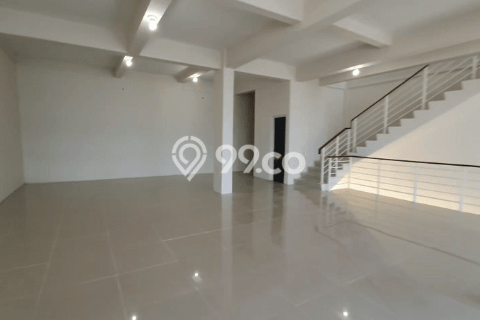 Unit Ruko Dijual di Surabaya LT 150m2 & LB 394m2 Unit Ruko Dijual di Surabaya LT 150m2 & LB 394m2