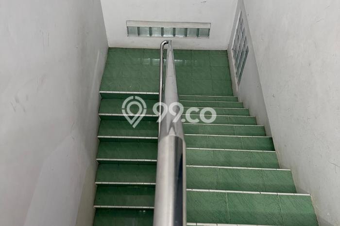 Gudang Dijual di Prime Area Semarang Luas 700m2 Gudang Dijual di Prime Area Semarang Luas 700m2