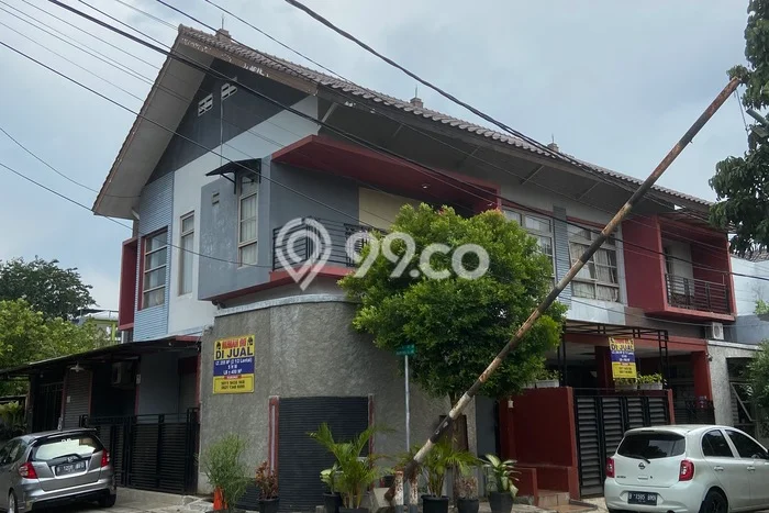 Siap Huni Hunian Elit 12 Kamar di Ciledug Dekat ke Mana Saja Siap Huni Hunian Elit 12 Kamar di Ciledug Dekat ke Mana Saja
