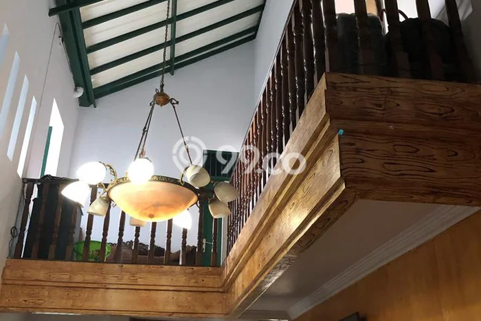Dijual Rumah 5 Kamar Lokasi Ideal Nyaman dan Strategis di Tapos Dijual Rumah 5 Kamar Lokasi Ideal Nyaman dan Strategis di Tapos