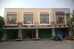 Ruko For Rent di , Luas 225m2m², Lokasi Bisnis, Jalan Utama Ruko For Rent di , Luas 225m2m², Lokasi Bisnis, Jalan Utama