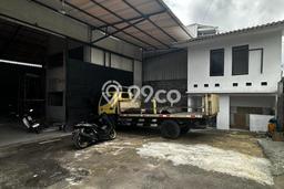 Unit Gudang Disewakan di Ubung di Area Ramai & Strategis Unit Gudang Disewakan di Ubung di Area Ramai & Strategis