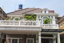 HUNIAN IMPIAN! Rumah area Gading Serpong, 4 KT, Bebas Macet, Luas 180m2m² Bangunan 300m2m² HUNIAN IMPIAN! Rumah area Gading Serpong, 4 KT, Bebas Macet, Luas 180m2m² Bangunan 300m2m²
