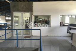 Disewakan Gudang Premium Kawasan Jati Uwung, Luas 3305m², Area Komersial Disewakan Gudang Premium Kawasan Jati Uwung, Luas 3305m², Area Komersial