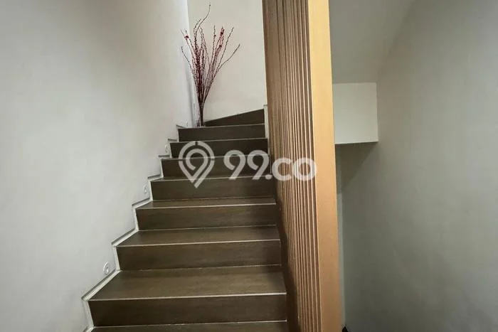 Rumah Siap Pakai area Karawang Timur, Karawang, Luas 122m² LB 220m² Rumah Siap Pakai area Karawang Timur, Karawang, Luas 122m² LB 220m²