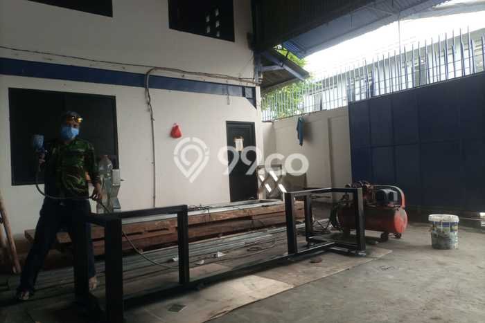 KAWASAN PREMIUM! Gudang di Pinang, Luas 445m², Pusat Komersial KAWASAN PREMIUM! Gudang di Pinang, Luas 445m², Pusat Komersial
