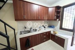 Rumah Elit Modern Siap Huni di BSD Tangerang Rumah Elit Modern Siap Huni di BSD Tangerang