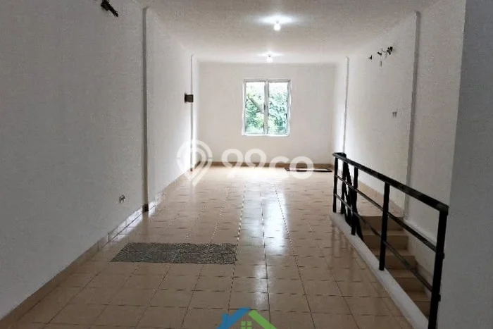 Disewakan Ruko di Kawasan Ramai Kota Wisata Luas 100m2 Disewakan Ruko di Kawasan Ramai Kota Wisata Luas 100m2