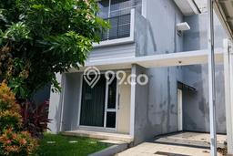 Rumah Luas Asri 3 KT Siap Pakai di Gading Serpong Tangerang Rumah Luas Asri 3 KT Siap Pakai di Gading Serpong Tangerang