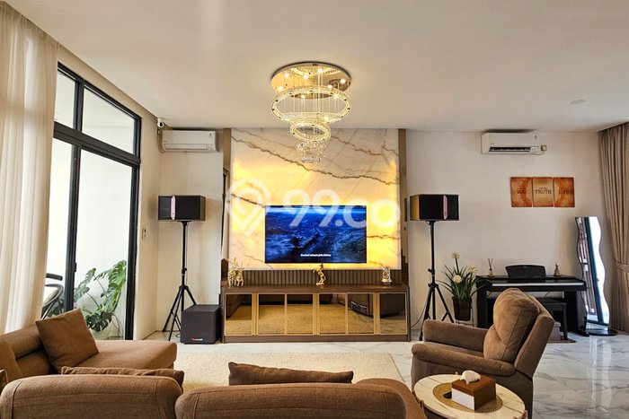 Jual Rumah Luas Elegan Dengan View Eksklusif di Lippo Karawaci, Tangerang Jual Rumah Luas Elegan Dengan View Eksklusif di Lippo Karawaci, Tangerang